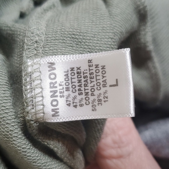 Monrow Distressed Double layer Sweatshirt - Picture 7 of 9